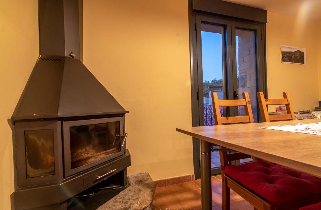 Casa Rural Graeras En Castigaleu מראה חיצוני תמונה